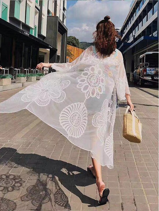 Lace Kimono W/ Flower Pattern